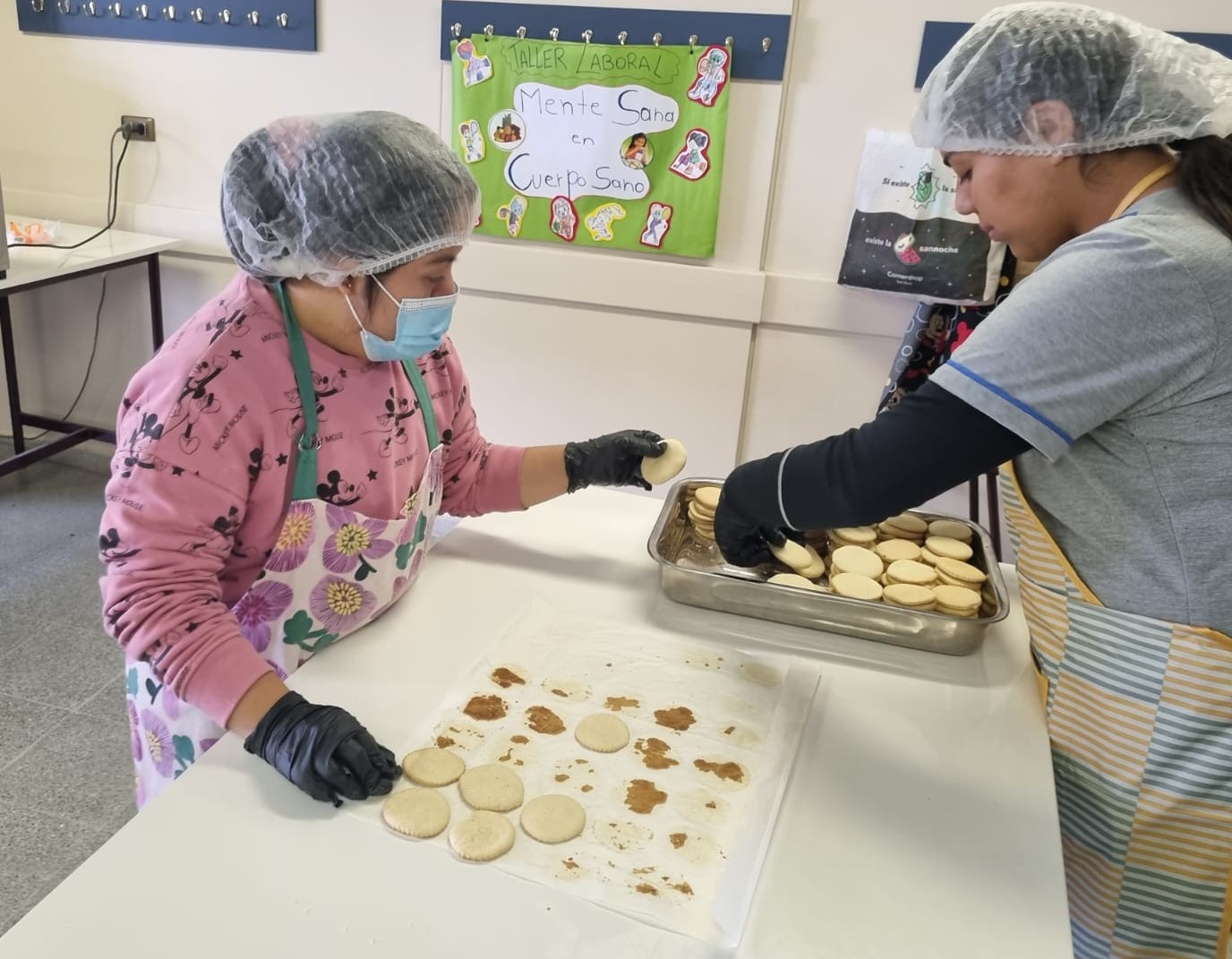 Taller laboral de Escuela Manuel Orella Echánez entrega herramientas reales para la vida y el emprendimiento