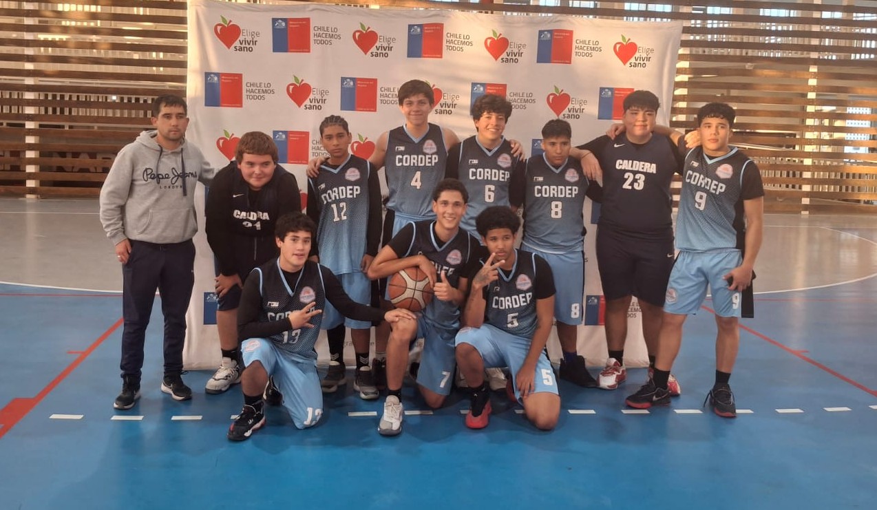 Liceo Manuel Blanco Encalada de Caldera destaca en los Juegos Deportivos Escolares 2025