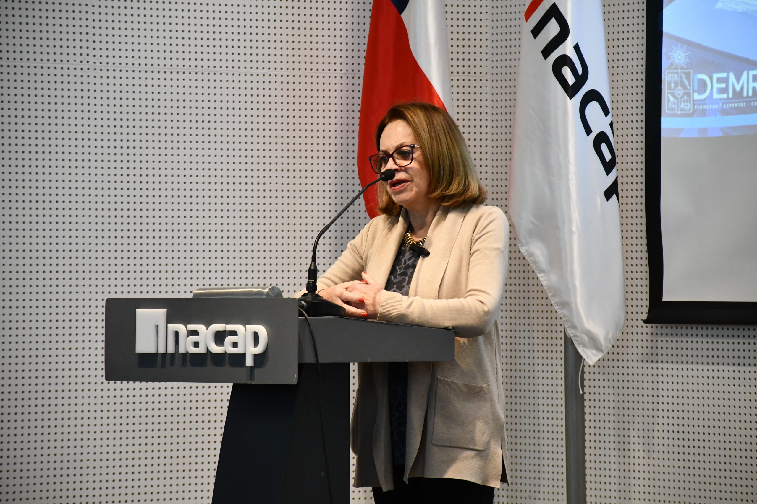 Directora Nacional del DEMRE se reúne con comunidades educativas del SLEP Atacama para fortalecer el acceso a la educación superior