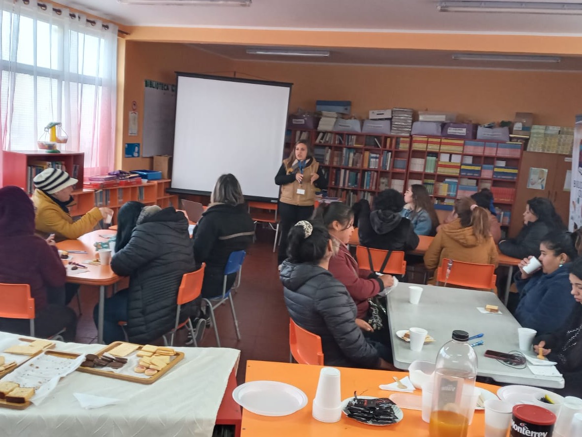 Escuela El Chañar inicia Talleres de Habilidades Parentales para fortalecer la convivencia familiar y prevenir el consumo de sustancias