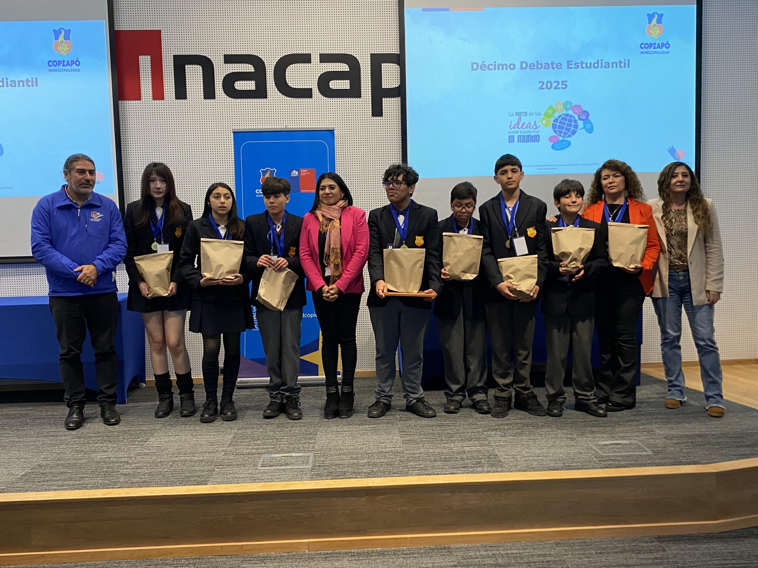 Escuela Bruno Zavala se destacó en exitoso Torneo de Debate del SENDA Previene
