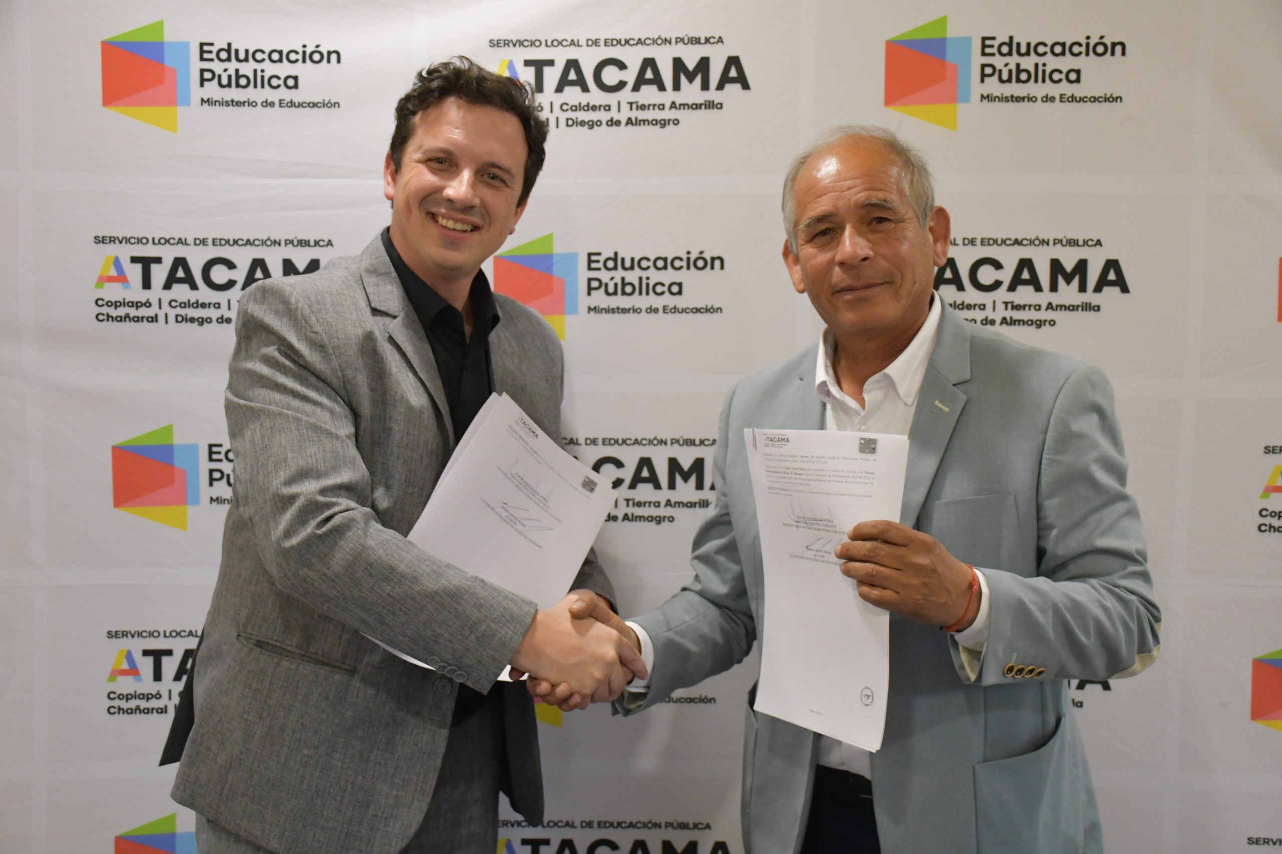 SLEP Atacama y Municipalidad de Diego de Almagro firman convenio de colaboración en beneficio de estudiantes y comunidad