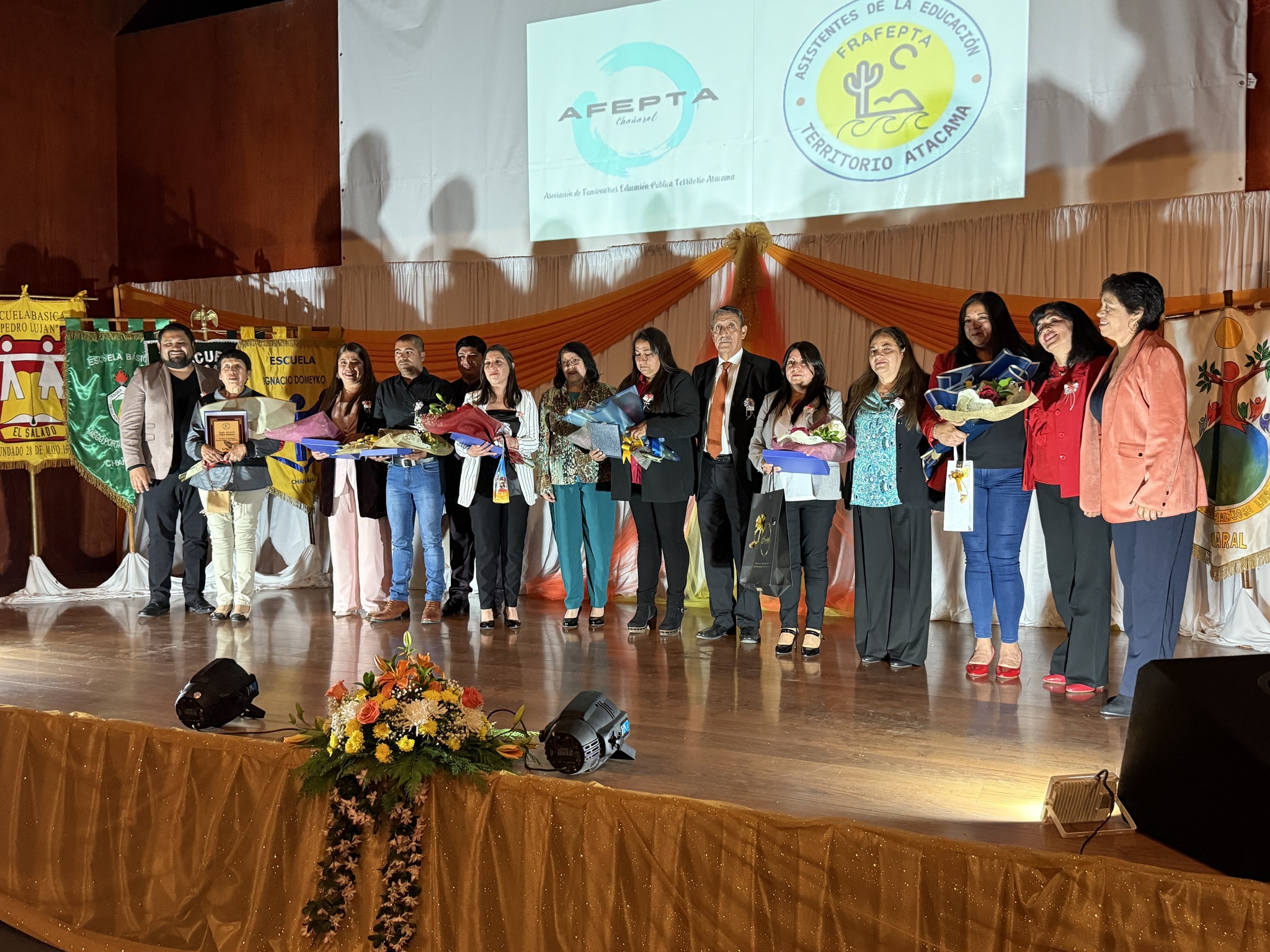 Emotiva conmemoración del Día del Asistente de la Educación en Chañaral