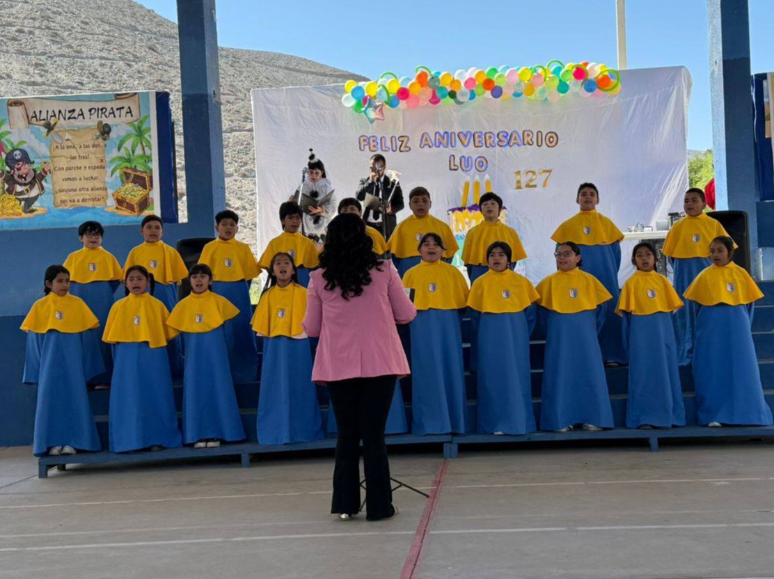 SLEP Atacama saluda el 127° aniversario de la Escuela Luis Uribe Orrego de Tierra Amarilla