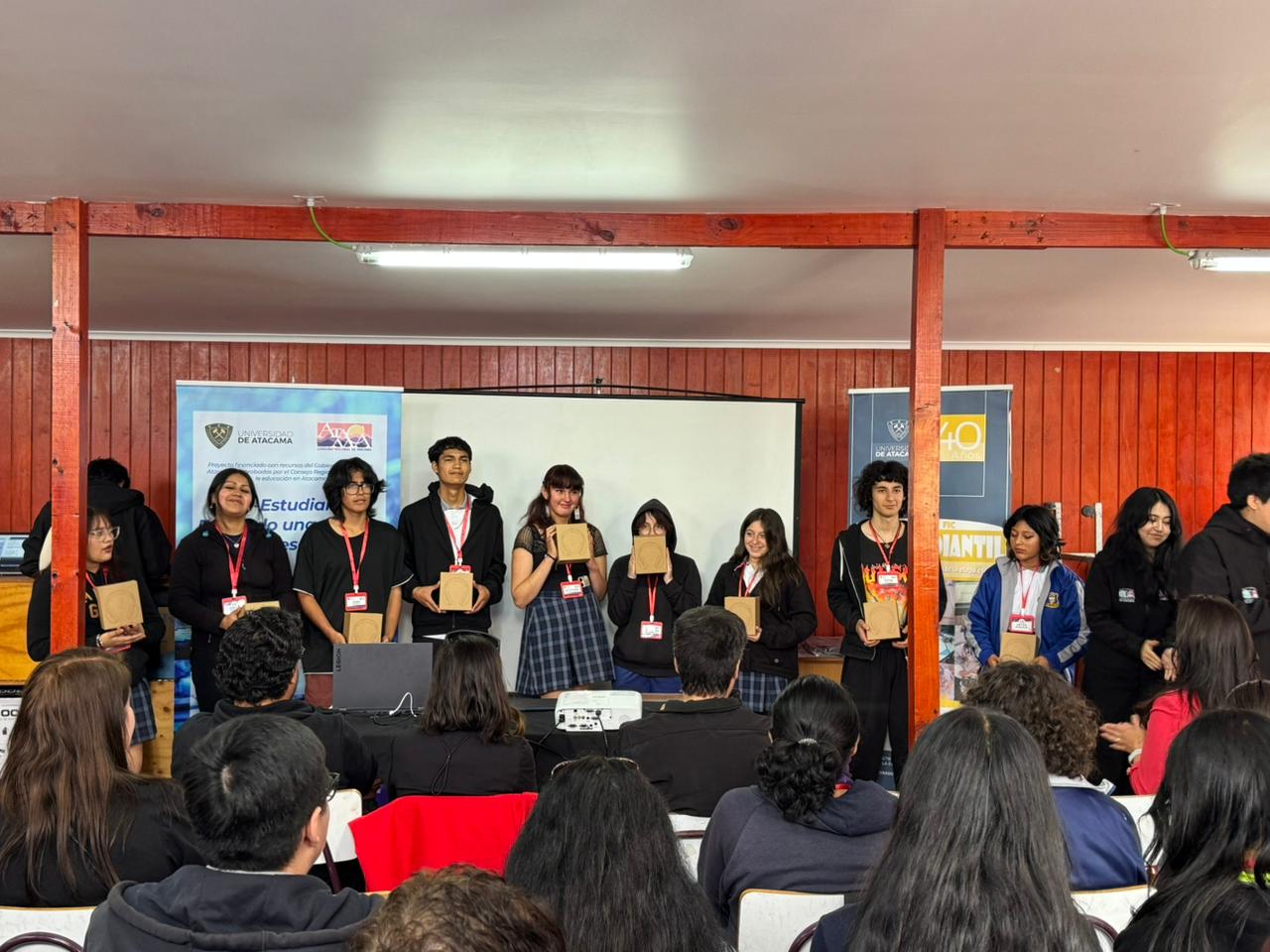 Liceo Manuel Blanco Encalada fortalece el aprendizaje tecnológico con exitoso ciclo de talleres CTI-Estudiantil