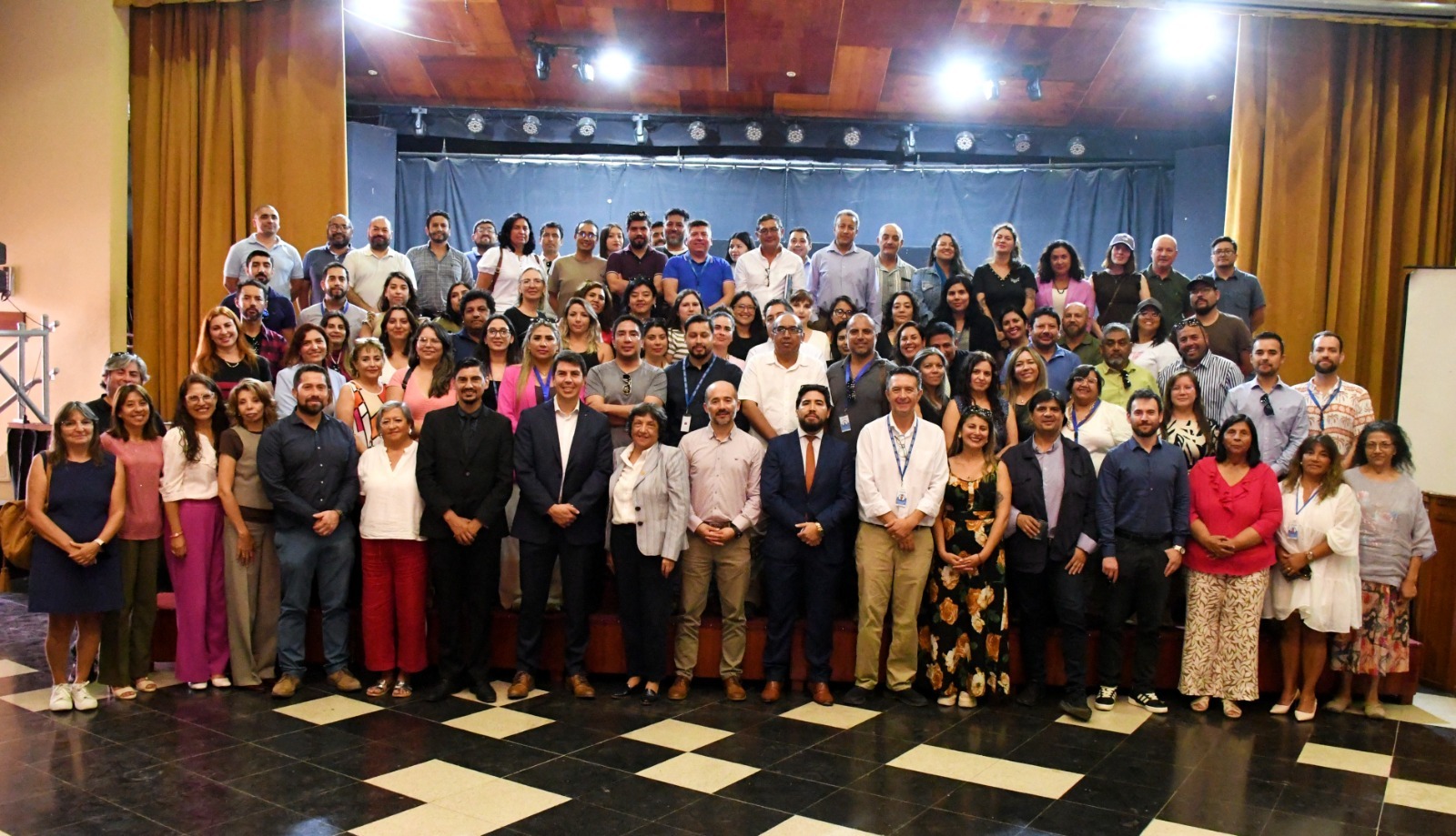 Elisa Araya asume liderazgo en el SLEP Atacama y se reúne con la comunidad funcionaria