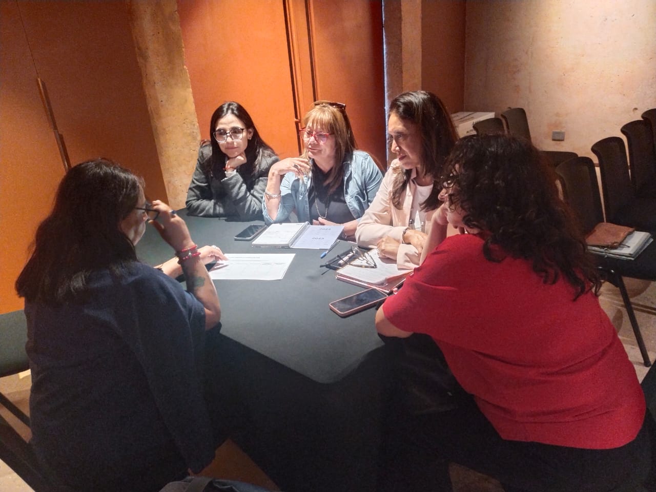 SLEP Atacama realiza primera sesión de la Red CRA en el Museo Regional