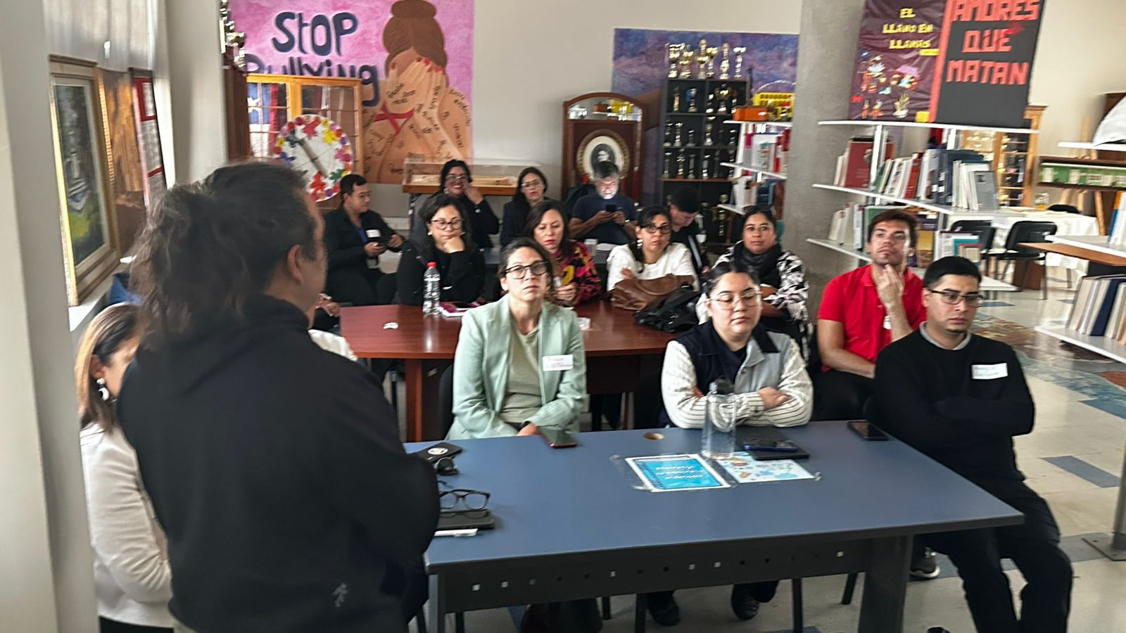 Docentes del territorio fortalecen habilidades de escritura en taller formativo del SLEP Atacama
