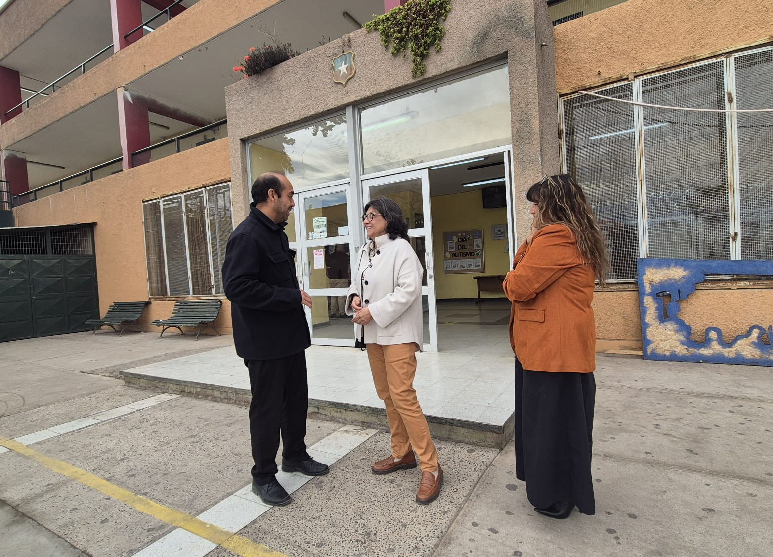 Dirección Ejecutiva del SLEP Atacama sostuvo reunión de trabajo con director del Liceo Tecnológico de Copiapó