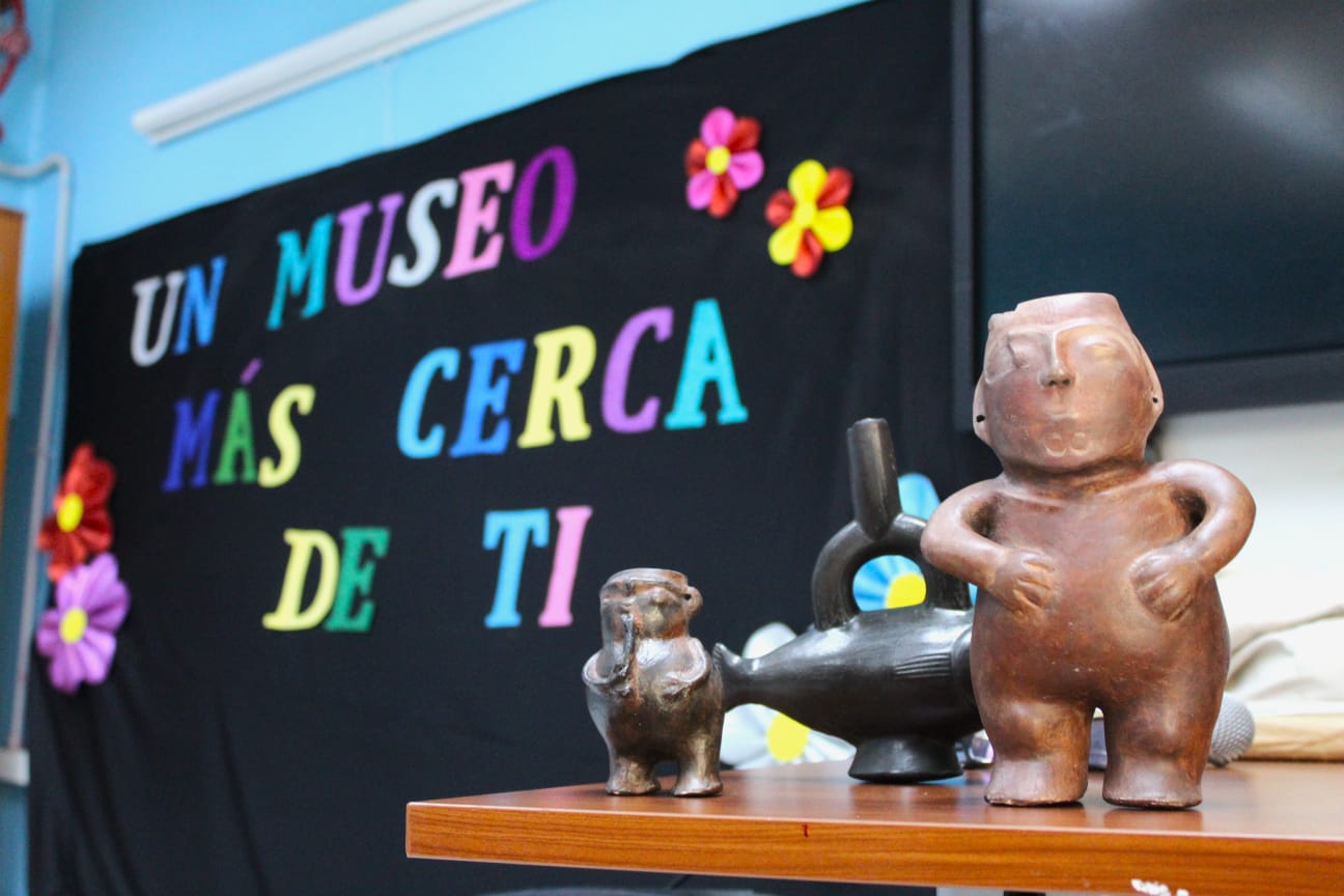 Museo Nacional de Historia Natural acercó su patrimonio al Liceo Edwin Latorre Rivero