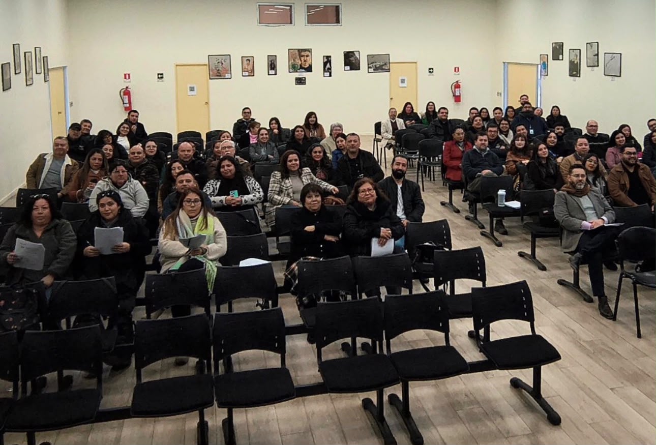 SLEP Atacama fortalece competencias en compras públicas durante capacitación de ChileCompra en Copiapó