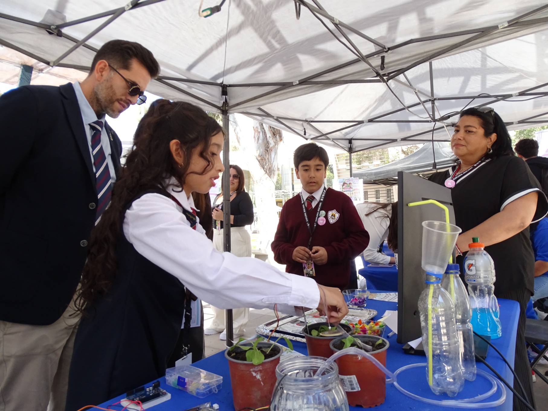 Estudiantes de la Escuela Las Canteras presentan proyecto de riego automatizado en Congreso Regional Explora Atacama 2026