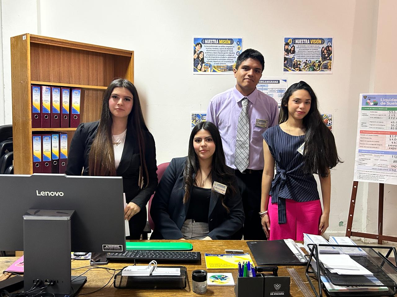 Instituto Comercial acerca sus especialidades técnico-profesionales a estudiantes de 1° y 2° medio